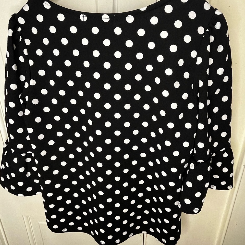 Green Envelope Black and White Polka Dot Blouse, size Medium. - Picture 2 of 5